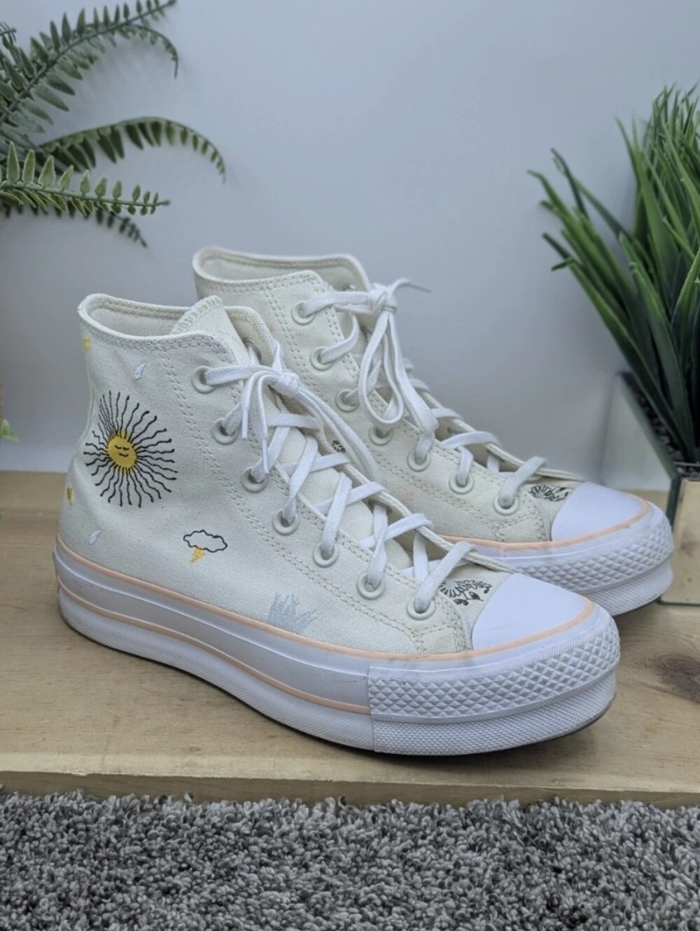 Converse Chuck Taylor All Star Platform Women's Size 7.5 High Top Shoes